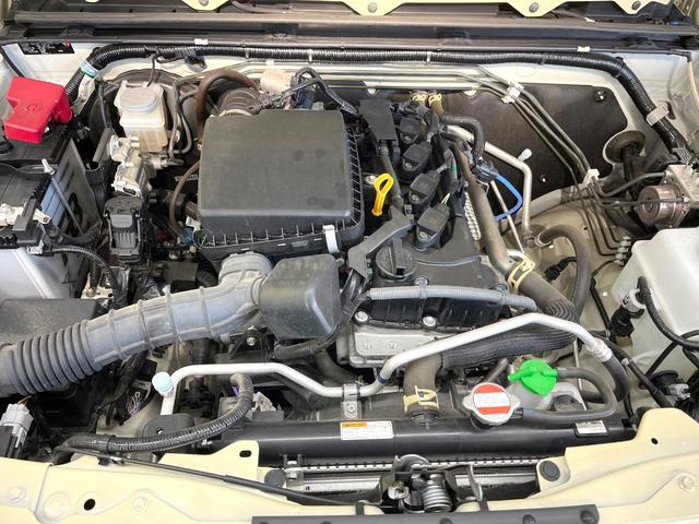 ジムニーシエラ ＪＣ　４ＷＤ　衝突被害軽減システム　禁煙車　スマートキー　ＬＥＤヘッド　ビルトインＥＴＣ　クルコン　純正１５インチアルミ　オートハイビーム　車線逸脱警報　オートライト　オートエアコン　Ｂｌｕｅｔｏｏｔｈ（18枚目）