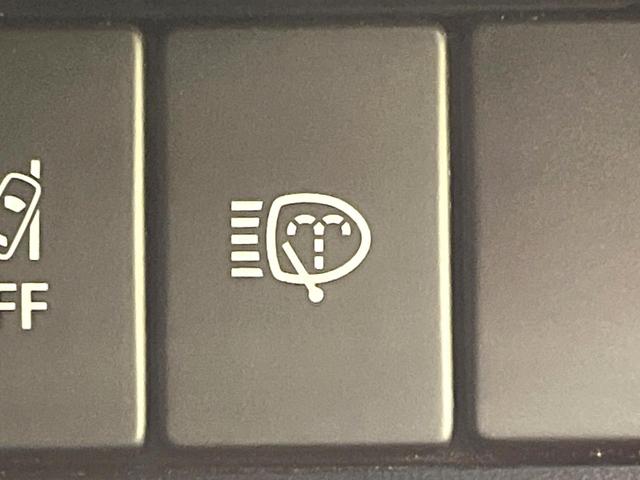 ジムニーシエラ ＪＣ　４ＷＤ　衝突被害軽減システム　禁煙車　スマートキー　ＬＥＤヘッド　ビルトインＥＴＣ　クルコン　純正１５インチアルミ　オートハイビーム　車線逸脱警報　オートライト　オートエアコン　Ｂｌｕｅｔｏｏｔｈ（32枚目）