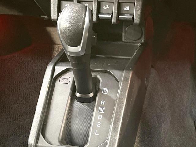 ジムニーシエラ ＪＣ　４ＷＤ　衝突被害軽減システム　禁煙車　スマートキー　ＬＥＤヘッド　ビルトインＥＴＣ　クルコン　純正１５インチアルミ　オートハイビーム　車線逸脱警報　オートライト　オートエアコン　Ｂｌｕｅｔｏｏｔｈ（52枚目）