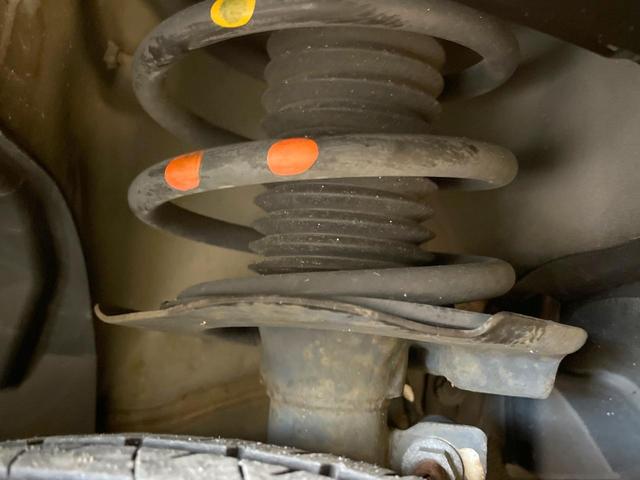 セレナ ハイウェイスターＧ　Ｓ－ハイブリッド　ガラスルーフ　純正ナビ　両側電動ドア　全周囲カメラ　禁煙車　スマートキー　ＨＩＤヘッド　ビルトインＥＴＣ　クルコン　純正１６インチアルミ　オートライト　オートエアコン　リアエアコン（21枚目）