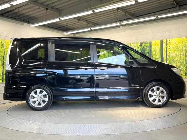 セレナ ハイウェイスターＧ　Ｓ－ハイブリッド　ガラスルーフ　純正ナビ　両側電動ドア　全周囲カメラ　禁煙車　スマートキー　ＨＩＤヘッド　ビルトインＥＴＣ　クルコン　純正１６インチアルミ　オートライト　オートエアコン　リアエアコン（28枚目）