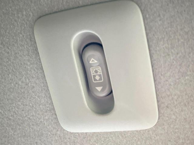 セレナ ハイウェイスターＧ　Ｓ－ハイブリッド　ガラスルーフ　純正ナビ　両側電動ドア　全周囲カメラ　禁煙車　スマートキー　ＨＩＤヘッド　ビルトインＥＴＣ　クルコン　純正１６インチアルミ　オートライト　オートエアコン　リアエアコン（62枚目）