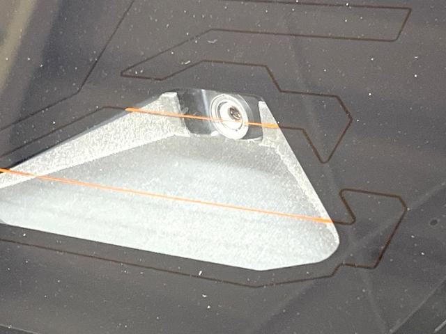 シエンタ ハイブリッドＺ　１０．５インチ純正メモリーナビ　両側電動ドア　バックカメラ　衝突被害軽減システム　禁煙車　ドラレコ　コーナーセンサー　スマートキー　ＬＥＤヘッド　ビルトインＥＴＣ　オートハイビーム　車線逸脱警報（6枚目）