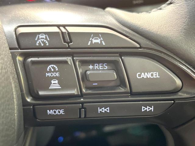 シエンタ ハイブリッドＺ　１０．５インチ純正メモリーナビ　両側電動ドア　バックカメラ　衝突被害軽減システム　禁煙車　ドラレコ　コーナーセンサー　スマートキー　ＬＥＤヘッド　ビルトインＥＴＣ　オートハイビーム　車線逸脱警報（7枚目）