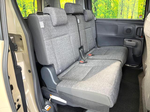 シエンタ ハイブリッドＺ　１０．５インチ純正メモリーナビ　両側電動ドア　バックカメラ　衝突被害軽減システム　禁煙車　ドラレコ　コーナーセンサー　スマートキー　ＬＥＤヘッド　ビルトインＥＴＣ　オートハイビーム　車線逸脱警報（9枚目）