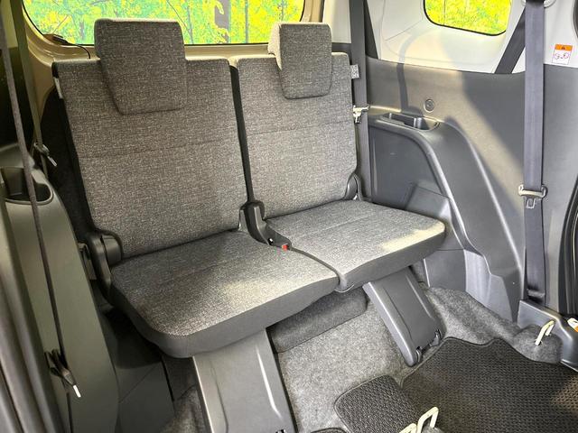 シエンタ ハイブリッドＺ　１０．５インチ純正メモリーナビ　両側電動ドア　バックカメラ　衝突被害軽減システム　禁煙車　ドラレコ　コーナーセンサー　スマートキー　ＬＥＤヘッド　ビルトインＥＴＣ　オートハイビーム　車線逸脱警報（10枚目）