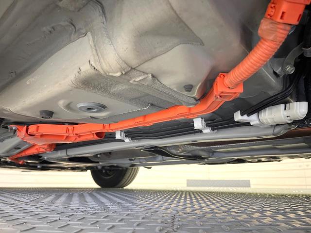 シエンタ ハイブリッドＺ　１０．５インチ純正メモリーナビ　両側電動ドア　バックカメラ　衝突被害軽減システム　禁煙車　ドラレコ　コーナーセンサー　スマートキー　ＬＥＤヘッド　ビルトインＥＴＣ　オートハイビーム　車線逸脱警報（23枚目）