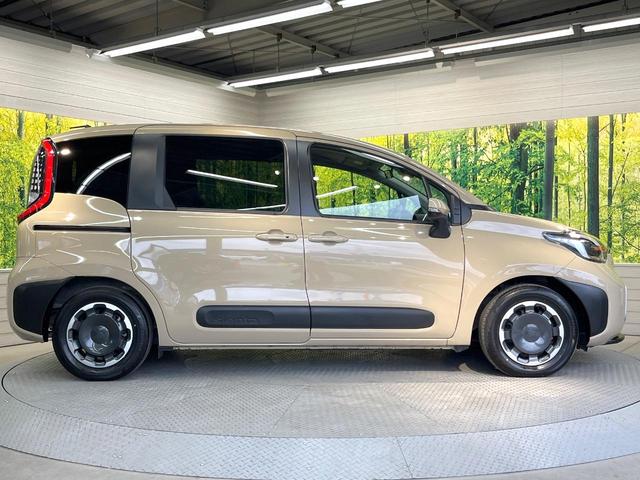 シエンタ ハイブリッドＺ　１０．５インチ純正メモリーナビ　両側電動ドア　バックカメラ　衝突被害軽減システム　禁煙車　ドラレコ　コーナーセンサー　スマートキー　ＬＥＤヘッド　ビルトインＥＴＣ　オートハイビーム　車線逸脱警報（28枚目）