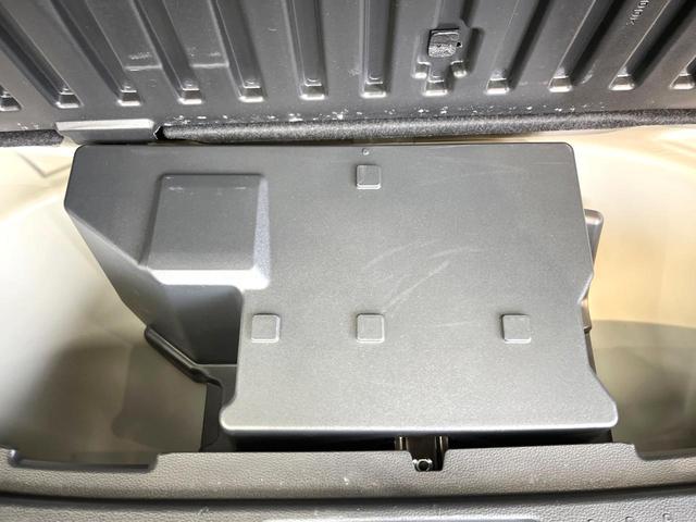 シエンタ ハイブリッドＺ　１０．５インチ純正メモリーナビ　両側電動ドア　バックカメラ　衝突被害軽減システム　禁煙車　ドラレコ　コーナーセンサー　スマートキー　ＬＥＤヘッド　ビルトインＥＴＣ　オートハイビーム　車線逸脱警報（69枚目）