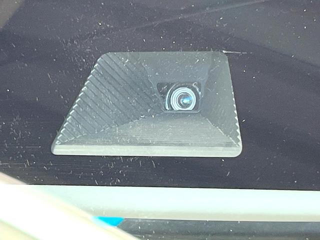 Ｎ－ＢＯＸ Ｇ　ＳＤナビ　バックカメラ　衝突被害軽減システム　禁煙車　スマートキー　ＬＥＤヘッド　ＥＴＣ　オートハイビーム　車線逸脱警報　オートライト　オートエアコン　Ｂｌｕｅｔｏｏｔｈ　ＣＤ　ＤＶＤ再生（3枚目）