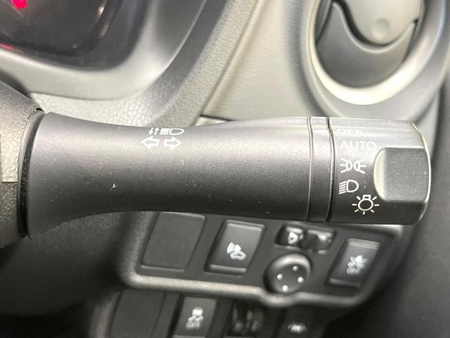 ノート ｅ－パワー　Ｘ　フルエアロ　ＳＤナビ　全周囲カメラ　衝突軽減装置　ドラレコ　コーナーセンサー　スマートキー　ＬＥＤヘッド　純正１５インチアルミ　オートライト　オートエアコン　Ｂｌｕｅｔｏｏｔｈ　ＣＤ　ＤＶＤ再生（7枚目）