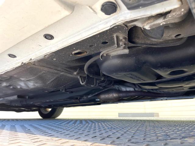 ノート ｅ－パワー　Ｘ　フルエアロ　ＳＤナビ　全周囲カメラ　衝突軽減装置　ドラレコ　コーナーセンサー　スマートキー　ＬＥＤヘッド　純正１５インチアルミ　オートライト　オートエアコン　Ｂｌｕｅｔｏｏｔｈ　ＣＤ　ＤＶＤ再生（22枚目）