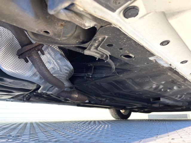 ノート ｅ－パワー　Ｘ　フルエアロ　ＳＤナビ　全周囲カメラ　衝突軽減装置　ドラレコ　コーナーセンサー　スマートキー　ＬＥＤヘッド　純正１５インチアルミ　オートライト　オートエアコン　Ｂｌｕｅｔｏｏｔｈ　ＣＤ　ＤＶＤ再生（23枚目）