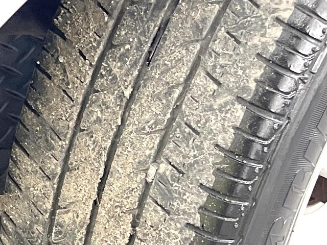 ノート ｅ－パワー　Ｘ　フルエアロ　ＳＤナビ　全周囲カメラ　衝突軽減装置　ドラレコ　コーナーセンサー　スマートキー　ＬＥＤヘッド　純正１５インチアルミ　オートライト　オートエアコン　Ｂｌｕｅｔｏｏｔｈ　ＣＤ　ＤＶＤ再生（32枚目）