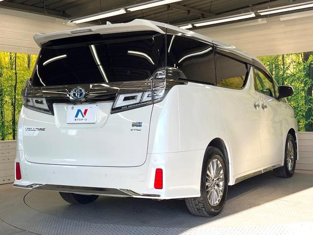 ヴェルファイアハイブリッド ＺＲ　４ＷＤ　両側電動ドア　後席モニター　純正１０型メモリーナビ　バックカメラ　衝突被害軽減システム　禁煙車　電動リアゲート　レザーシート　コーナーセンサー　スマートキー　ＬＥＤヘッド　ビルトインＥＴＣ（18枚目）