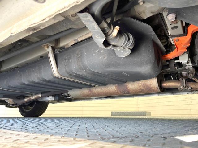 ヴェルファイアハイブリッド ＺＲ　４ＷＤ　両側電動ドア　後席モニター　純正１０型メモリーナビ　バックカメラ　衝突被害軽減システム　禁煙車　電動リアゲート　レザーシート　コーナーセンサー　スマートキー　ＬＥＤヘッド　ビルトインＥＴＣ（23枚目）