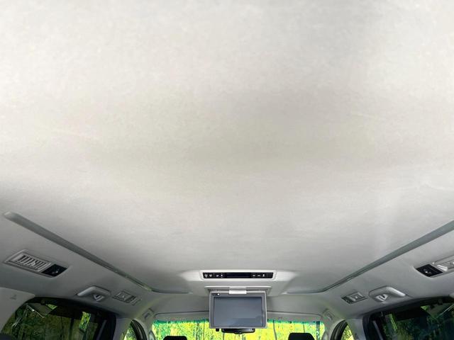 ヴェルファイアハイブリッド ＺＲ　４ＷＤ　両側電動ドア　後席モニター　純正１０型メモリーナビ　バックカメラ　衝突被害軽減システム　禁煙車　電動リアゲート　レザーシート　コーナーセンサー　スマートキー　ＬＥＤヘッド　ビルトインＥＴＣ（38枚目）