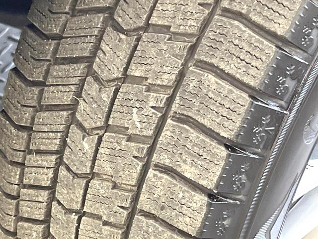 ヴェルファイアハイブリッド ＺＲ　４ＷＤ　両側電動ドア　後席モニター　純正１０型メモリーナビ　バックカメラ　衝突被害軽減システム　禁煙車　電動リアゲート　レザーシート　コーナーセンサー　スマートキー　ＬＥＤヘッド　ビルトインＥＴＣ（56枚目）