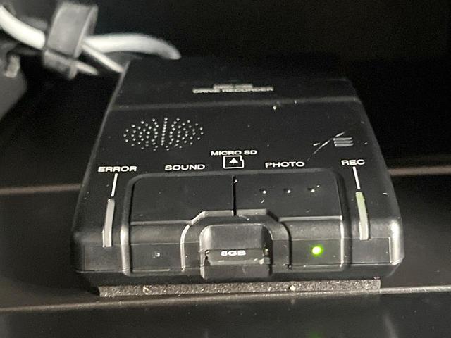 ヴェルファイアハイブリッド ＺＲ　４ＷＤ　両側電動ドア　後席モニター　純正１０型メモリーナビ　バックカメラ　衝突被害軽減システム　禁煙車　電動リアゲート　レザーシート　コーナーセンサー　スマートキー　ＬＥＤヘッド　ビルトインＥＴＣ（76枚目）