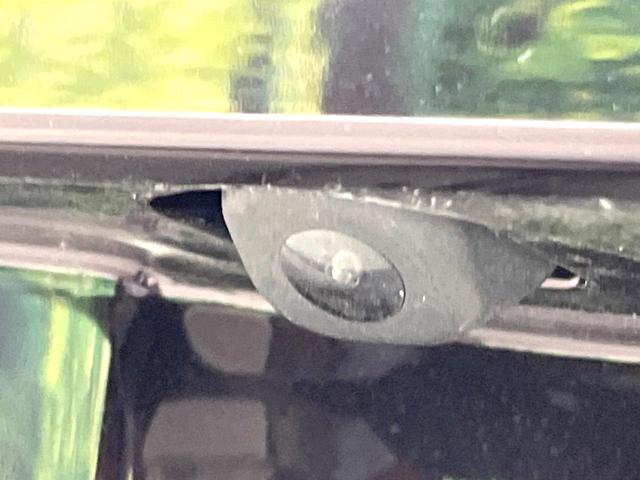 カローラフィールダー ハイブリッドG ダブルバイビー 純正SDナビ バックカメラ 衝突被害軽減システム 禁煙車 ハーフレザーシート ドラレコ スマートキー LEDヘッド ETC2.0 純正16インチアルミ オートハイビーム 車線逸脱警報 オートライト(35枚目)