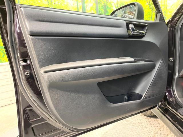 カローラフィールダー ハイブリッドG ダブルバイビー 純正SDナビ バックカメラ 衝突被害軽減システム 禁煙車 ハーフレザーシート ドラレコ スマートキー LEDヘッド ETC2.0 純正16インチアルミ オートハイビーム 車線逸脱警報 オートライト(55枚目)