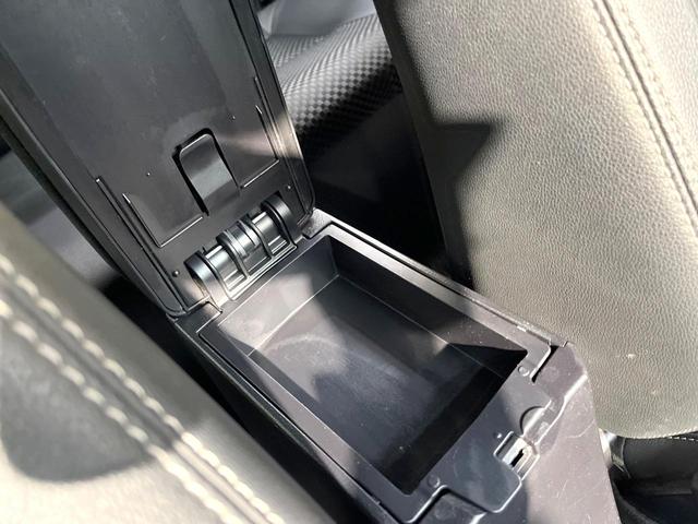 カローラフィールダー ハイブリッドG ダブルバイビー 純正SDナビ バックカメラ 衝突被害軽減システム 禁煙車 ハーフレザーシート ドラレコ スマートキー LEDヘッド ETC2.0 純正16インチアルミ オートハイビーム 車線逸脱警報 オートライト(61枚目)