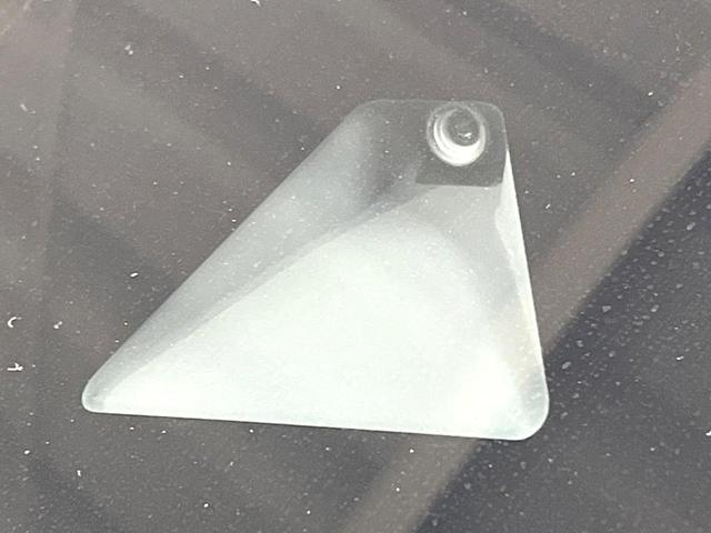 デイズ Ｘ　バックカメラ　衝突被害軽減システム　禁煙車　ドラレコ　コーナーセンサー　スマートキー　純正１４インチアルミ　車線逸脱警報　オートライト　オートエアコン　ＣＤ　ヘッドライトレベライザー　アームレスト（3枚目）