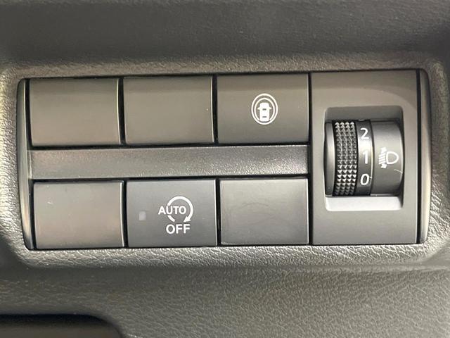 デイズ Ｘ　バックカメラ　衝突被害軽減システム　禁煙車　ドラレコ　コーナーセンサー　スマートキー　純正１４インチアルミ　車線逸脱警報　オートライト　オートエアコン　ＣＤ　ヘッドライトレベライザー　アームレスト（33枚目）