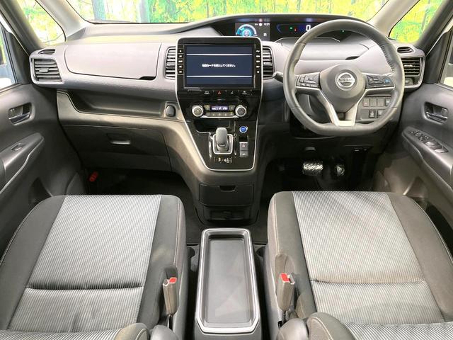 セレナ ｅ－パワー　ハイウェイスターＶ　両側電動ドア　純正９型ＳＤナビ　後席モニター　全周囲カメラ　衝突軽減装置　禁煙車　デジタルインナーミラー　ドラレコ　スマートキー　ＬＥＤヘッド　ビルトインＥＴＣ　純正１５インチアルミ　オートハイビーム（2枚目）