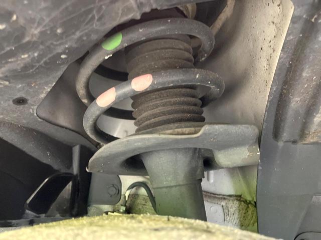 セレナ ｅ－パワー　ハイウェイスターＶ　両側電動ドア　純正９型ＳＤナビ　後席モニター　全周囲カメラ　衝突軽減装置　禁煙車　デジタルインナーミラー　ドラレコ　スマートキー　ＬＥＤヘッド　ビルトインＥＴＣ　純正１５インチアルミ　オートハイビーム（22枚目）