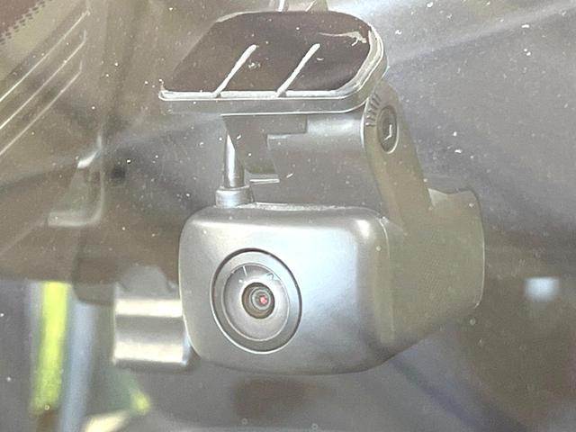 セレナ ｅ－パワー　ハイウェイスターＶ　両側電動ドア　純正９型ＳＤナビ　後席モニター　全周囲カメラ　衝突軽減装置　禁煙車　デジタルインナーミラー　ドラレコ　スマートキー　ＬＥＤヘッド　ビルトインＥＴＣ　純正１５インチアルミ　オートハイビーム（40枚目）