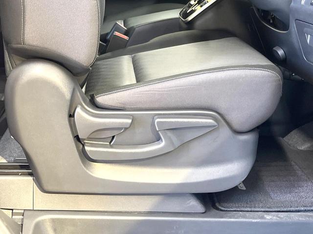 セレナ ｅ－パワー　ハイウェイスターＶ　両側電動ドア　純正９型ＳＤナビ　後席モニター　全周囲カメラ　衝突軽減装置　禁煙車　デジタルインナーミラー　ドラレコ　スマートキー　ＬＥＤヘッド　ビルトインＥＴＣ　純正１５インチアルミ　オートハイビーム（71枚目）