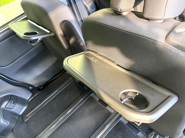 セレナ ｅ－パワー　ハイウェイスターＶ　両側電動ドア　純正９型ＳＤナビ　後席モニター　全周囲カメラ　衝突軽減装置　禁煙車　デジタルインナーミラー　ドラレコ　スマートキー　ＬＥＤヘッド　ビルトインＥＴＣ　純正１５インチアルミ　オートハイビーム（76枚目）