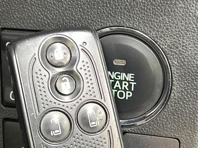 タント カスタムＲＳ　トップエディションＳＡ　ターボ　両側電動ドア　純正８型ＳＤナビ　バックカメラ　衝突軽減装置　禁煙車　ハーフレザーシート　スマートキー　ＬＥＤヘッド　ＥＴＣ　純正１５インチＡＷ　オートライト　オートエアコン　Ｂｌｕｅｔｏｏｔｈ（7枚目）