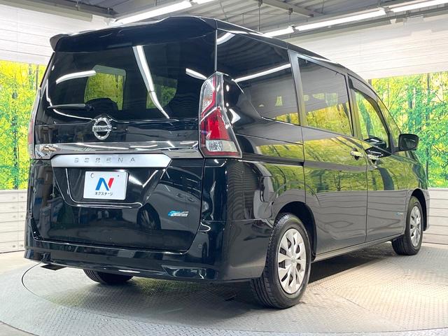 セレナ Ｘ　両側電動ドア　９型ＳＤナビ　全周囲カメラ　衝突軽減装置　プロパイロット　禁煙車　ドラレコ　スマートキー　ＥＴＣ　車線逸脱警報　オートライト　オートエアコン　Ｂｌｕｅｔｏｏｔｈ　ＣＤ　ＤＶＤ再生（18枚目）