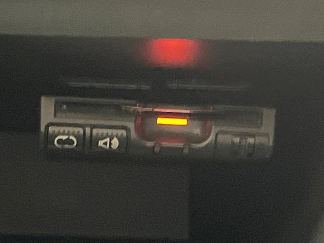 セレナ Ｘ　両側電動ドア　９型ＳＤナビ　全周囲カメラ　衝突軽減装置　プロパイロット　禁煙車　ドラレコ　スマートキー　ＥＴＣ　車線逸脱警報　オートライト　オートエアコン　Ｂｌｕｅｔｏｏｔｈ　ＣＤ　ＤＶＤ再生（35枚目）