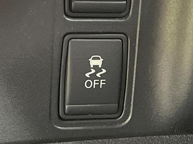 セレナ Ｘ　両側電動ドア　９型ＳＤナビ　全周囲カメラ　衝突軽減装置　プロパイロット　禁煙車　ドラレコ　スマートキー　ＥＴＣ　車線逸脱警報　オートライト　オートエアコン　Ｂｌｕｅｔｏｏｔｈ　ＣＤ　ＤＶＤ再生（41枚目）