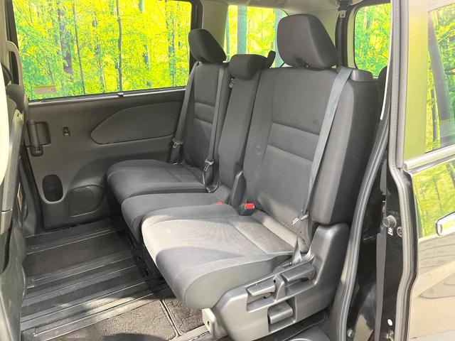 セレナ Ｘ　両側電動ドア　９型ＳＤナビ　全周囲カメラ　衝突軽減装置　プロパイロット　禁煙車　ドラレコ　スマートキー　ＥＴＣ　車線逸脱警報　オートライト　オートエアコン　Ｂｌｕｅｔｏｏｔｈ　ＣＤ　ＤＶＤ再生（62枚目）