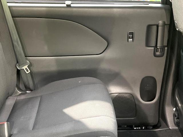 セレナ Ｘ　両側電動ドア　９型ＳＤナビ　全周囲カメラ　衝突軽減装置　プロパイロット　禁煙車　ドラレコ　スマートキー　ＥＴＣ　車線逸脱警報　オートライト　オートエアコン　Ｂｌｕｅｔｏｏｔｈ　ＣＤ　ＤＶＤ再生（71枚目）