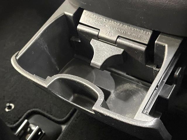 セレナ Ｘ　両側電動ドア　９型ＳＤナビ　全周囲カメラ　衝突軽減装置　プロパイロット　禁煙車　ドラレコ　スマートキー　ＥＴＣ　車線逸脱警報　オートライト　オートエアコン　Ｂｌｕｅｔｏｏｔｈ　ＣＤ　ＤＶＤ再生（77枚目）