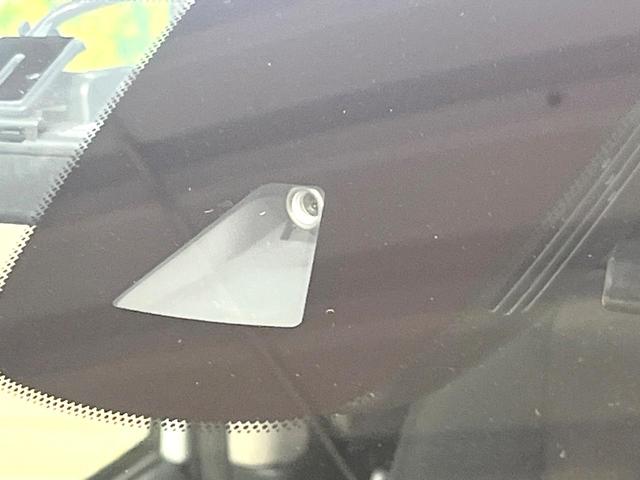 セレナ ｅ－パワー　ハイウェイスターＶ　純正９型ＳＤナビ　両側電動ドア　全周囲カメラ　衝突被害軽減システム　禁煙車　デジタルインナーミラー　ドラレコ　ＬＥＤヘッド　ビルトインＥＴＣ　純正１５インチアルミ　車線逸脱警報　オートライト（4枚目）