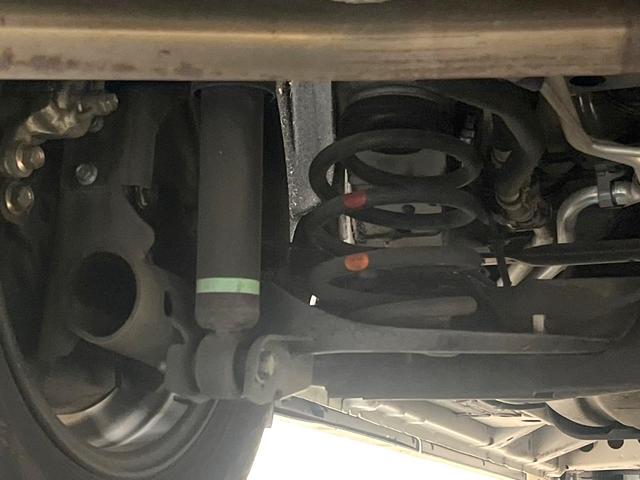 セレナ ｅ－パワー　ハイウェイスターＶ　純正９型ＳＤナビ　両側電動ドア　全周囲カメラ　衝突被害軽減システム　禁煙車　デジタルインナーミラー　ドラレコ　ＬＥＤヘッド　ビルトインＥＴＣ　純正１５インチアルミ　車線逸脱警報　オートライト（21枚目）