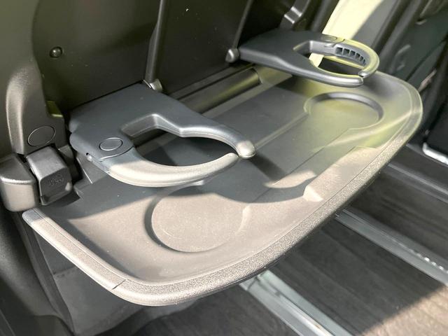 セレナ ｅ－パワー　ハイウェイスターＶ　純正９型ＳＤナビ　両側電動ドア　全周囲カメラ　衝突被害軽減システム　禁煙車　デジタルインナーミラー　ドラレコ　ＬＥＤヘッド　ビルトインＥＴＣ　純正１５インチアルミ　車線逸脱警報　オートライト（66枚目）