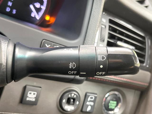 クラウン 2.5アスリート アニバーサリーエディション サンルーフ 純正ナビ バックカメラ 禁煙車 革シート パワーシート スマートキー HIDヘッド オートライト デュアルエアコン CD DVD再生 パワーウィンドウ パワーステアリング(58枚目)