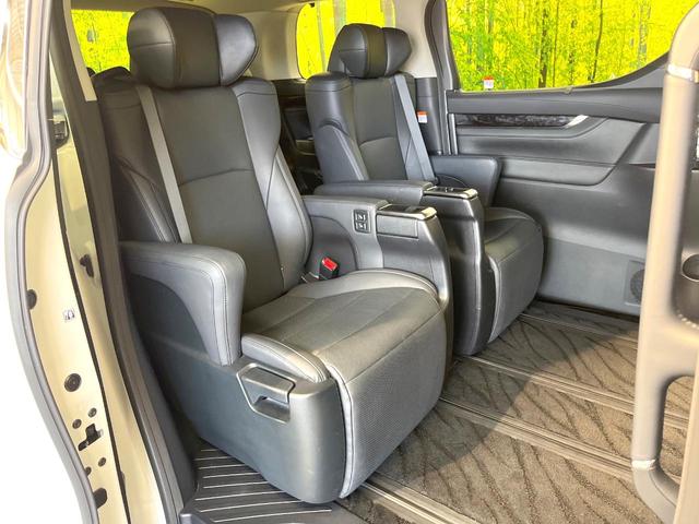 アルファード ２．５Ｓ　Ｃパッケージ　サンルーフ　モデリスタエアロ　純正９型ＤＡ　両側電動ドア　バックカメラ　衝突軽減装置　レーダークルーズ　禁煙車　電動リアゲート　前席シートエアコン　デジタルインナーミラー　３眼ＬＥＤヘッド（9枚目）