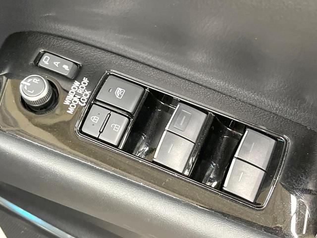 アルファード ２．５Ｓ　Ｃパッケージ　サンルーフ　モデリスタエアロ　純正９型ＤＡ　両側電動ドア　バックカメラ　衝突軽減装置　レーダークルーズ　禁煙車　電動リアゲート　前席シートエアコン　デジタルインナーミラー　３眼ＬＥＤヘッド（57枚目）