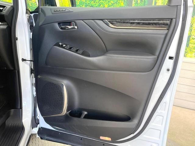 アルファード ２．５Ｓ　Ｃパッケージ　サンルーフ　モデリスタエアロ　純正９型ＤＡ　両側電動ドア　バックカメラ　衝突軽減装置　レーダークルーズ　禁煙車　電動リアゲート　前席シートエアコン　デジタルインナーミラー　３眼ＬＥＤヘッド（73枚目）