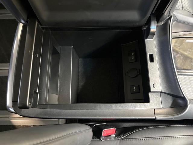 アルファード ２．５Ｓ　Ｃパッケージ　サンルーフ　モデリスタエアロ　純正９型ＤＡ　両側電動ドア　バックカメラ　衝突軽減装置　レーダークルーズ　禁煙車　電動リアゲート　前席シートエアコン　デジタルインナーミラー　３眼ＬＥＤヘッド（80枚目）