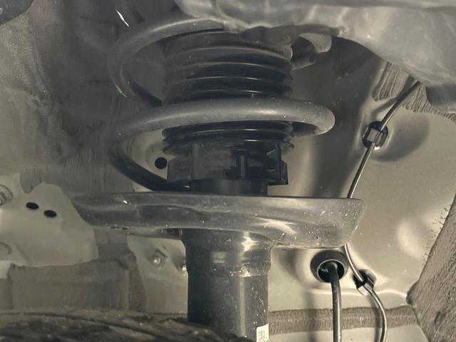 ヤリスクロス Ｘ　ＳＤナビ　バックカメラ　衝突被害軽減システム　レーダークルーズ　禁煙車　ドラレコ　コーナーセンサー　スマートキー　ＥＴＣ　車線逸脱警報　オートライト　Ｂｌｕｅｔｏｏｔｈ　フルセグ（20枚目）