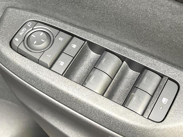 ヤリスクロス Ｘ　ＳＤナビ　バックカメラ　衝突被害軽減システム　レーダークルーズ　禁煙車　ドラレコ　コーナーセンサー　スマートキー　ＥＴＣ　車線逸脱警報　オートライト　Ｂｌｕｅｔｏｏｔｈ　フルセグ（49枚目）